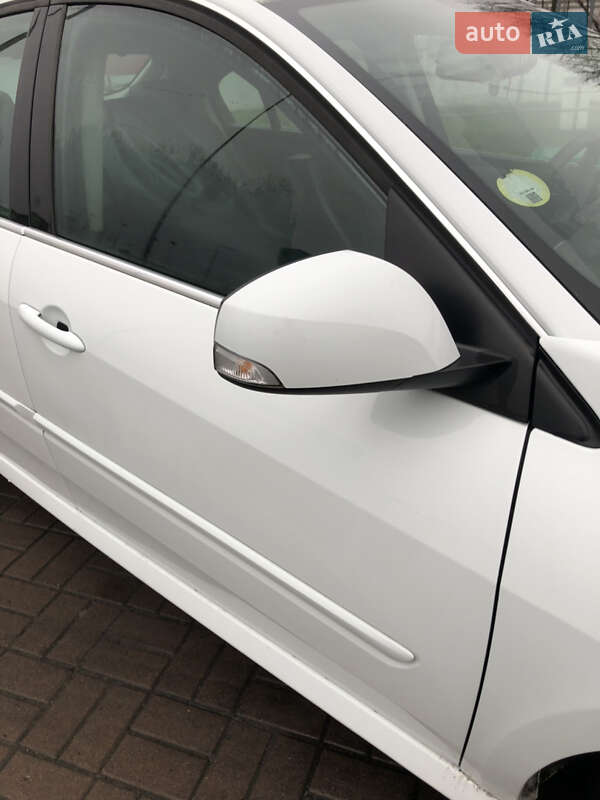 Ліфтбек Renault Laguna 2014 в Києві фото 14 Ліфтбек Renault Laguna 2014 в Києві