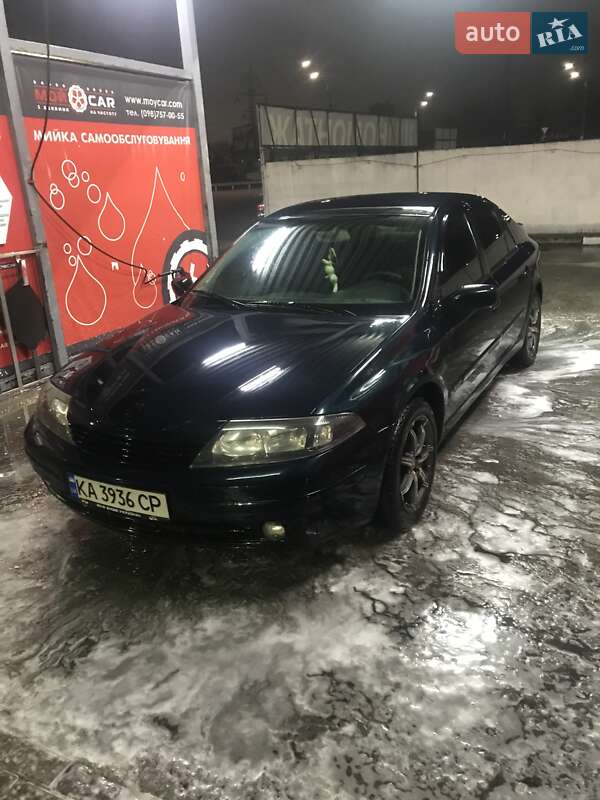 Лифтбек Renault Laguna 2002 в Киеве