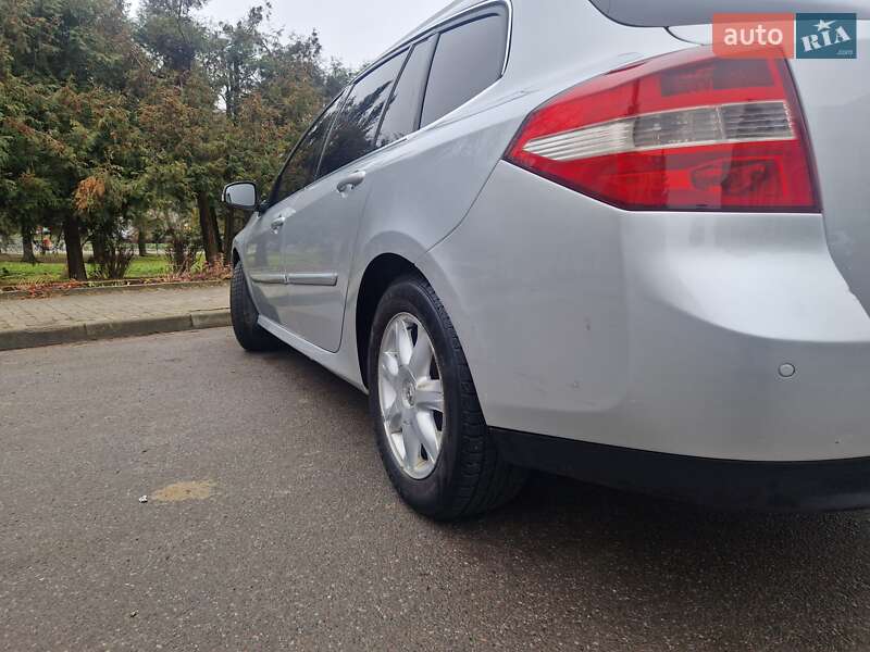 Универсал Renault Laguna 2008 в Трускавце