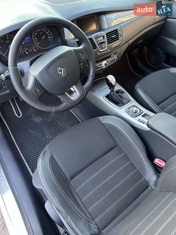 Ліфтбек Renault Laguna 2012 в Кривому Розі