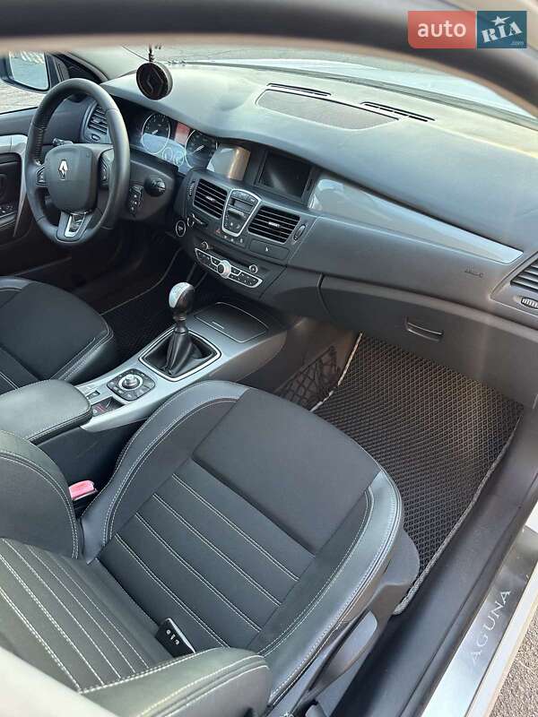 Ліфтбек Renault Laguna 2012 в Кривому Розі