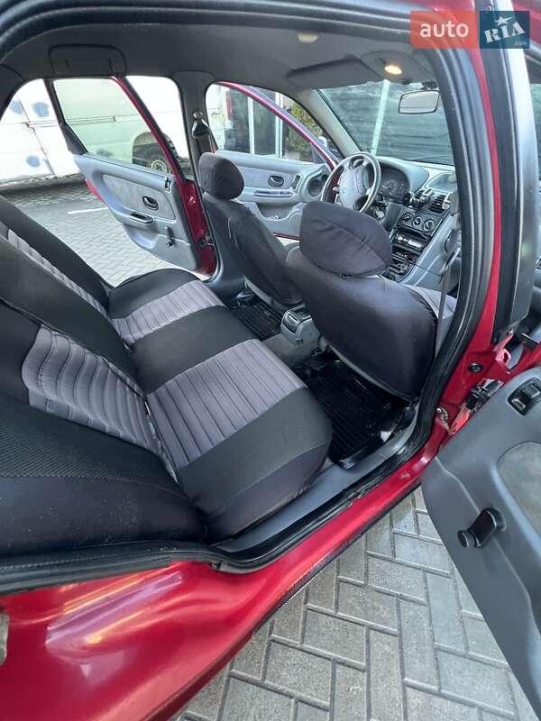 Лифтбек Renault Laguna 1996 в Ивано-Франковске фото 12 Лифтбек Renault Laguna 1996 в Ивано-Франковске