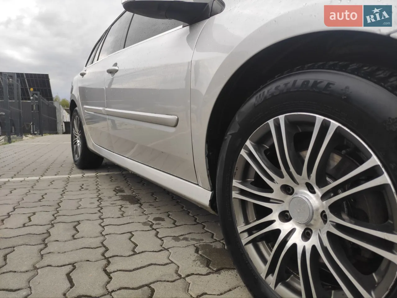 2011 Renault Laguna - мініатюра 25