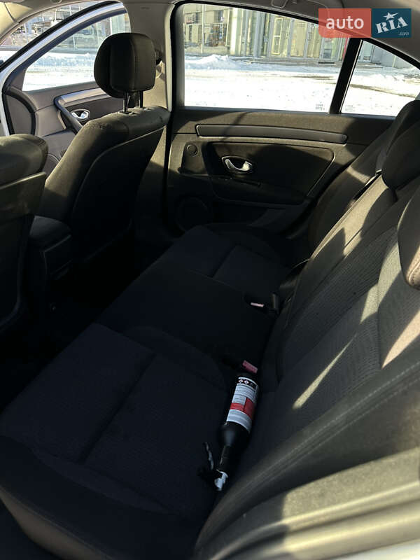 Лифтбек Renault Laguna 2007 в Чернигове