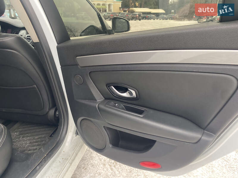 Универсал Renault Laguna 2011 в Умани