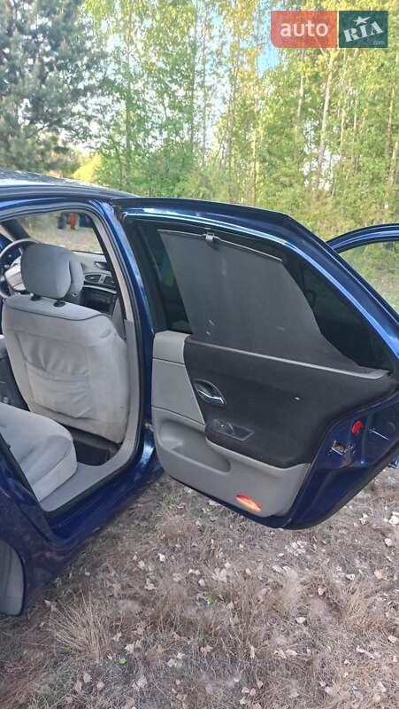 Лифтбек Renault Laguna 2001 в Ковеле