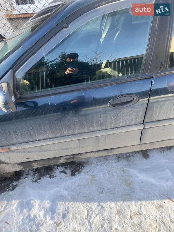 Ліфтбек Renault Laguna 1999 в Львові фото 8 Ліфтбек Renault Laguna 1999 в Львові