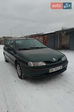 Лифтбек Renault Laguna 1997 в Вараше
