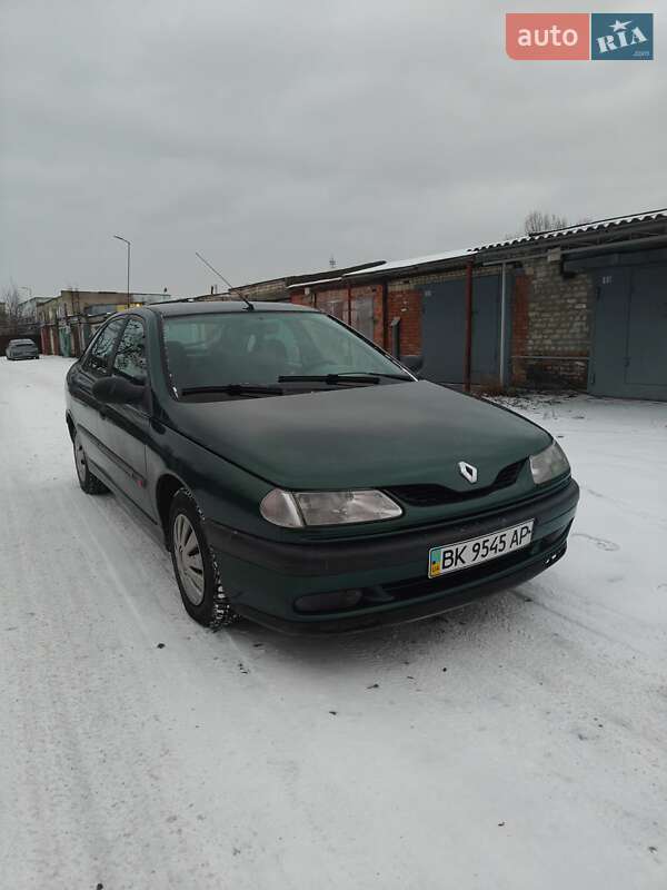 Лифтбек Renault Laguna 1997 в Вараше