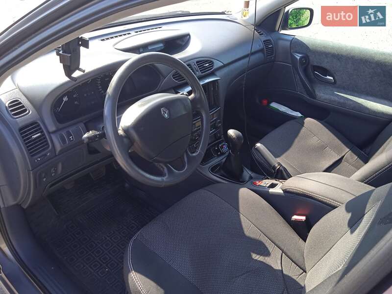 Лифтбек Renault Laguna 2002 в Полтаве фото 5 Лифтбек Renault Laguna 2002 в Полтаве
