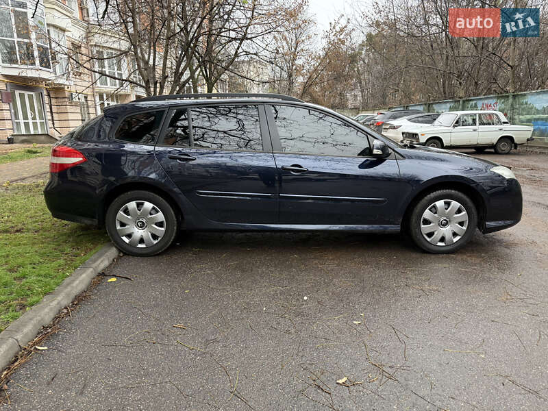 Универсал Renault Laguna 2009 в Полтаве фото 8 Универсал Renault Laguna 2009 в Полтаве