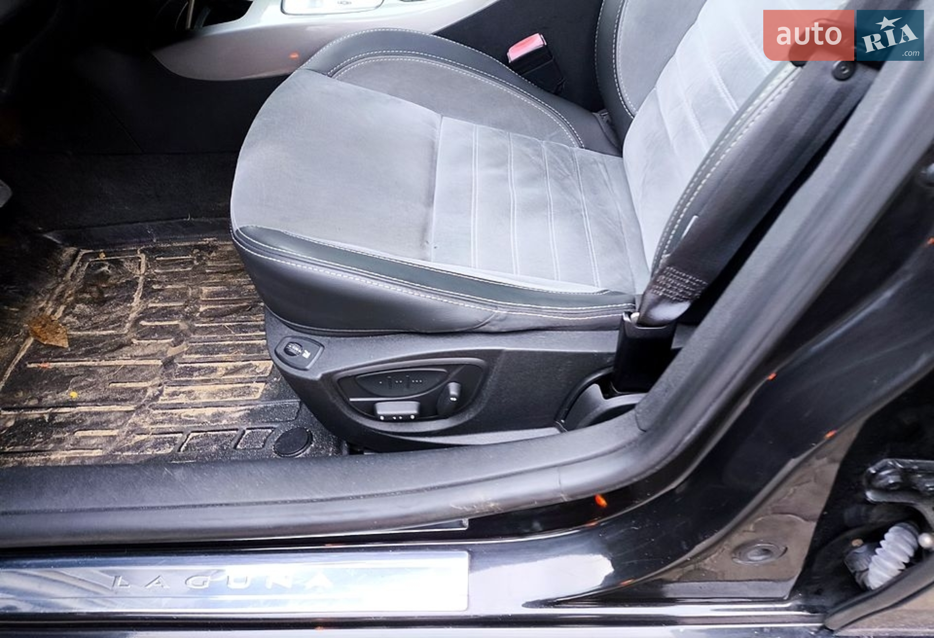 2010 Renault Laguna - мініатюра 10
