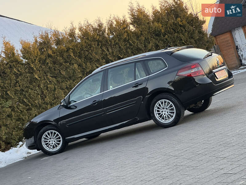 Универсал Renault Laguna 2011 в Стрые фото 135 Универсал Renault Laguna 2011 в Стрые