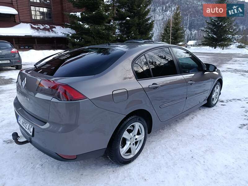 Лифтбек Renault Laguna 2008 в Сколе