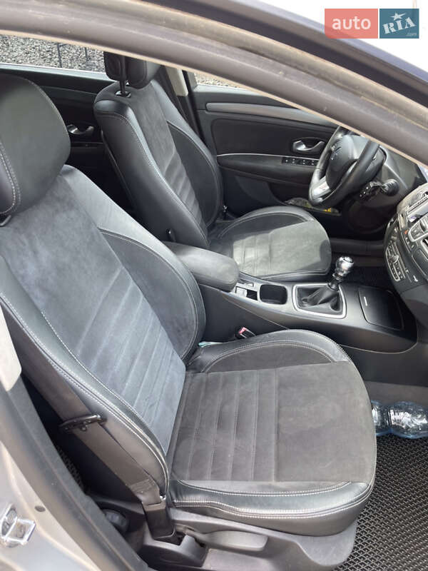 Универсал Renault Laguna 2008 в Нововолынске