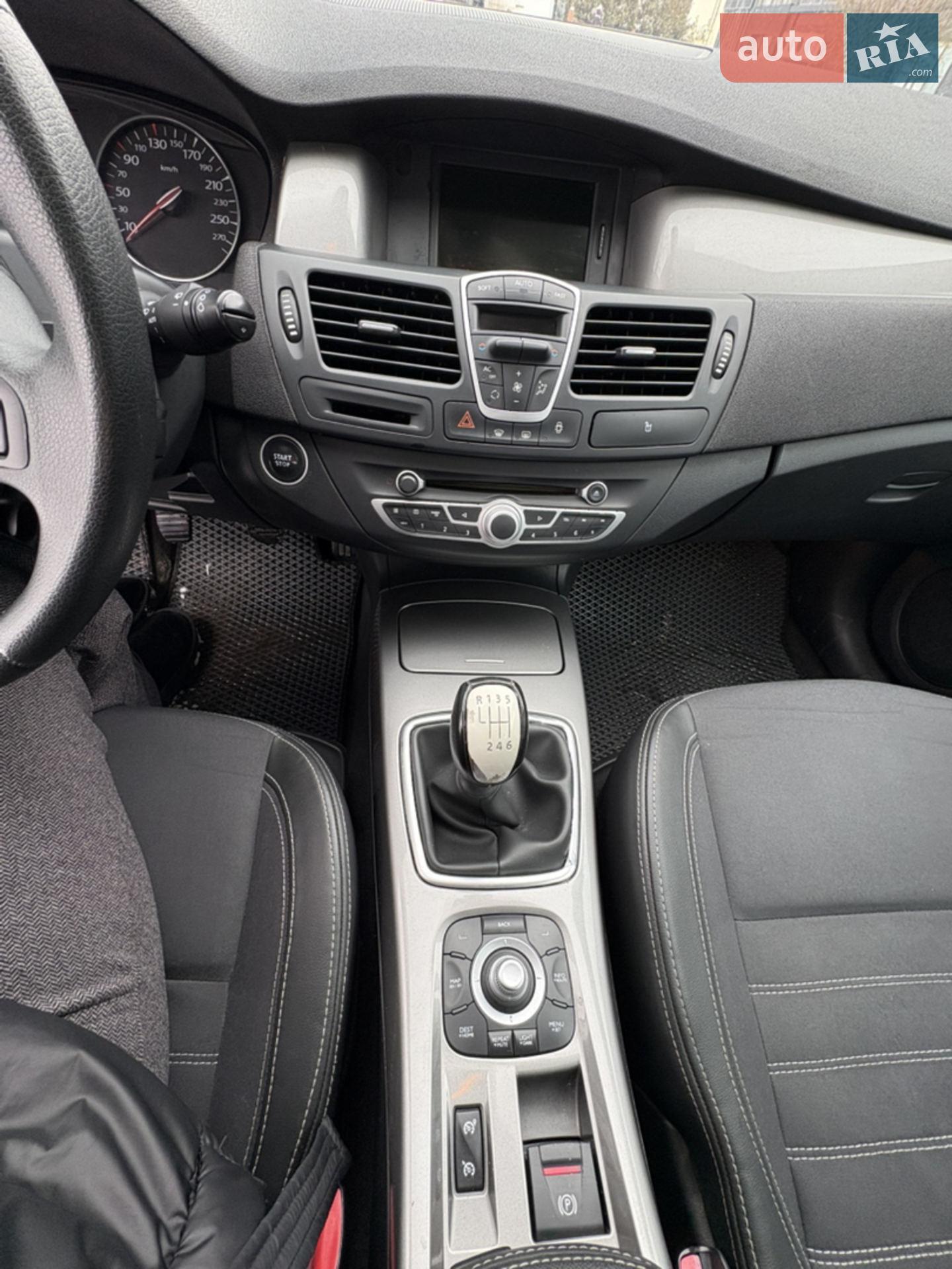 2011 Renault Laguna - мініатюра 12