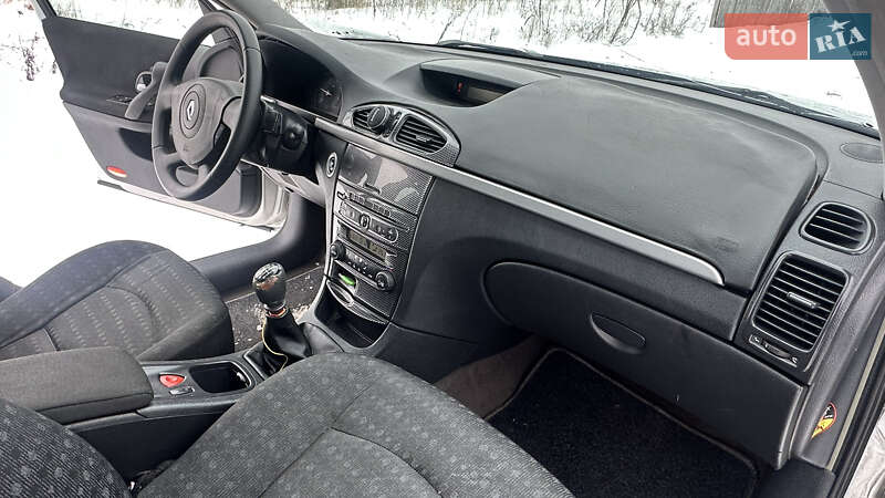 Ліфтбек Renault Laguna 2005 в Києві фото 29 Ліфтбек Renault Laguna 2005 в Києві