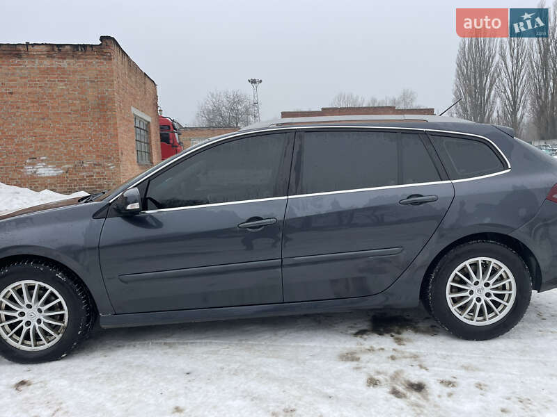 Универсал Renault Laguna 2011 в Лубнах
