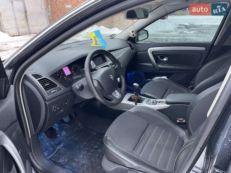 Универсал Renault Laguna 2011 в Лубнах