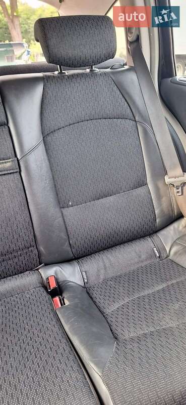 Универсал Renault Laguna 2006 в Ровно