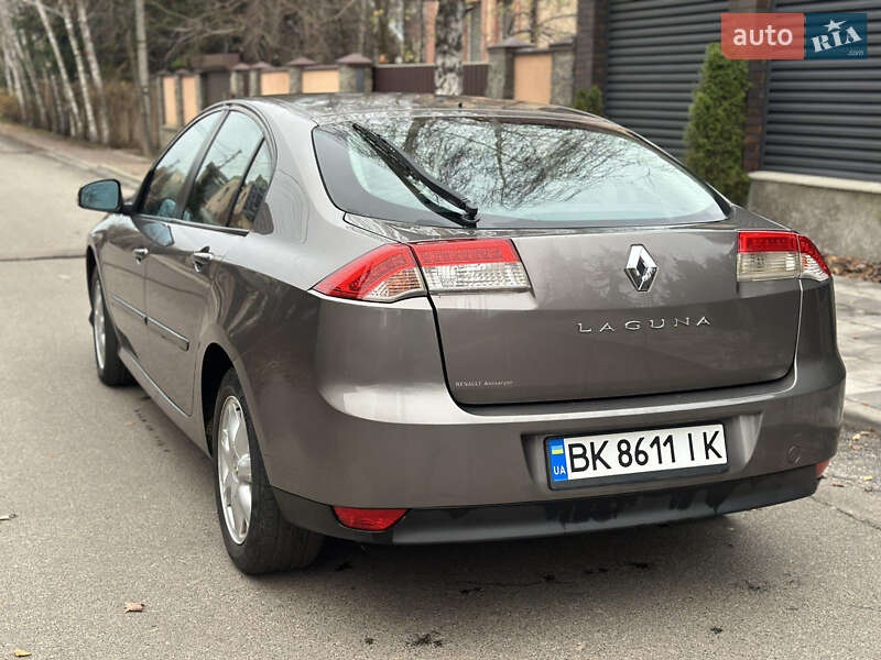 Универсал Renault Laguna 2008 в Дубно