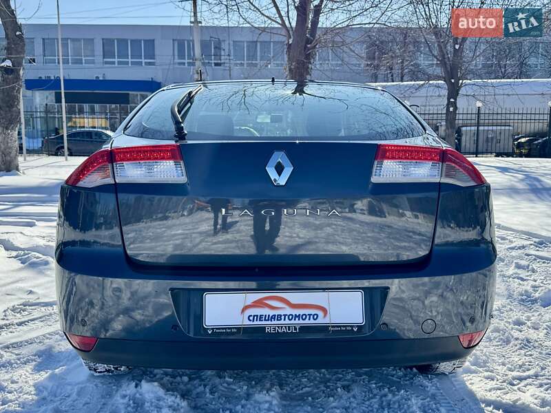 Лифтбек Renault Laguna 2010 в Киеве