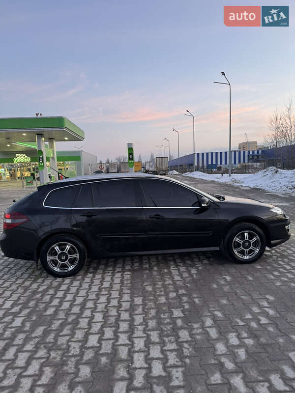Универсал Renault Laguna 2011 в Каменец-Подольском