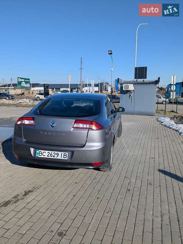 Ліфтбек Renault Laguna 2011 в Львові