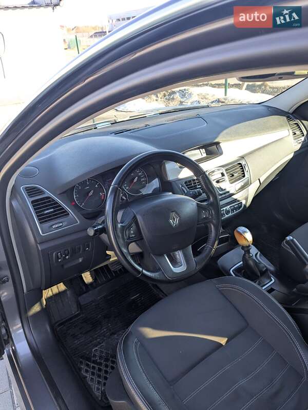 Ліфтбек Renault Laguna 2011 в Львові