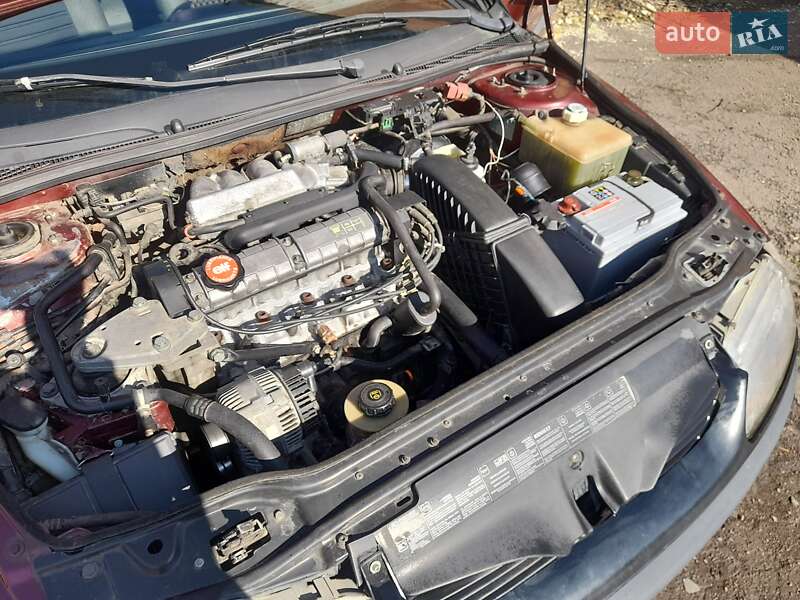 Лифтбек Renault Laguna 1995 в Ровно