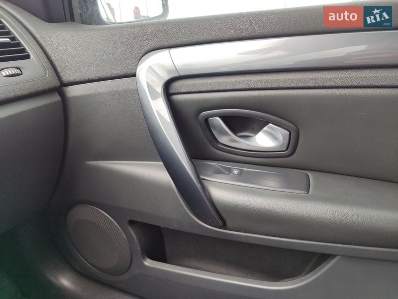 Ліфтбек Renault Laguna 2010 в Харкові