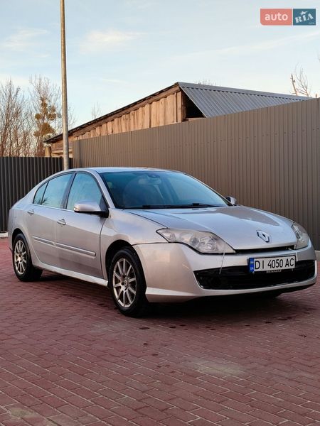 Ліфтбек Renault Laguna 2011 в Сарнах