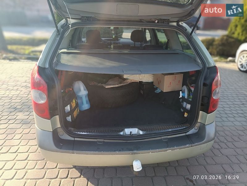 Універсал Renault Laguna 2002 в Ужгороді