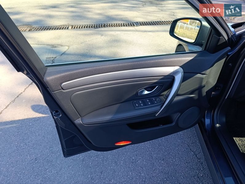 Універсал Renault Laguna 2011 в Черкасах