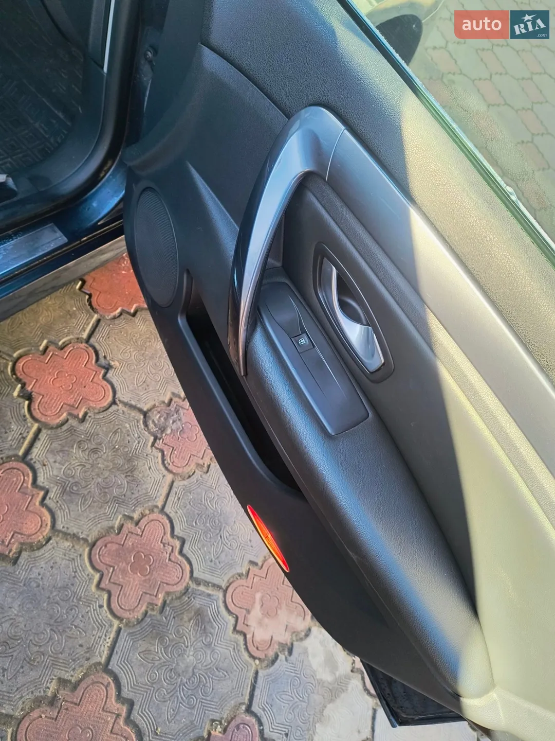2010 Renault Laguna - мініатюра 15