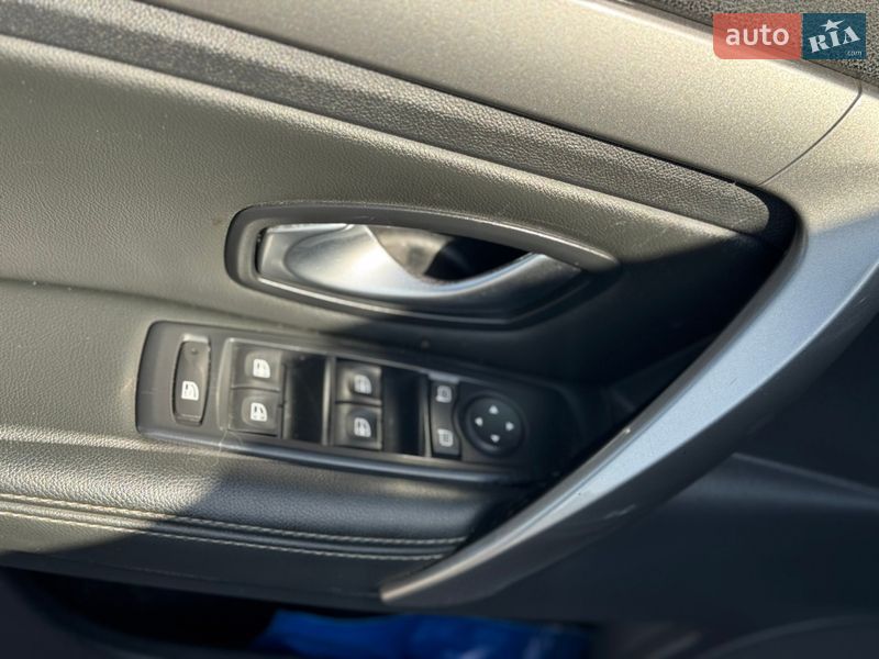 Универсал Renault Laguna 2011 в Черкассах фото 5 Универсал Renault Laguna 2011 в Черкассах