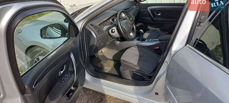 Лифтбек Renault Laguna 2009 в Дрогобыче