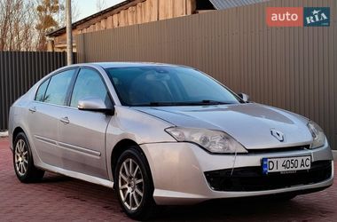 Лифтбек Renault Laguna 2011 в Сарнах