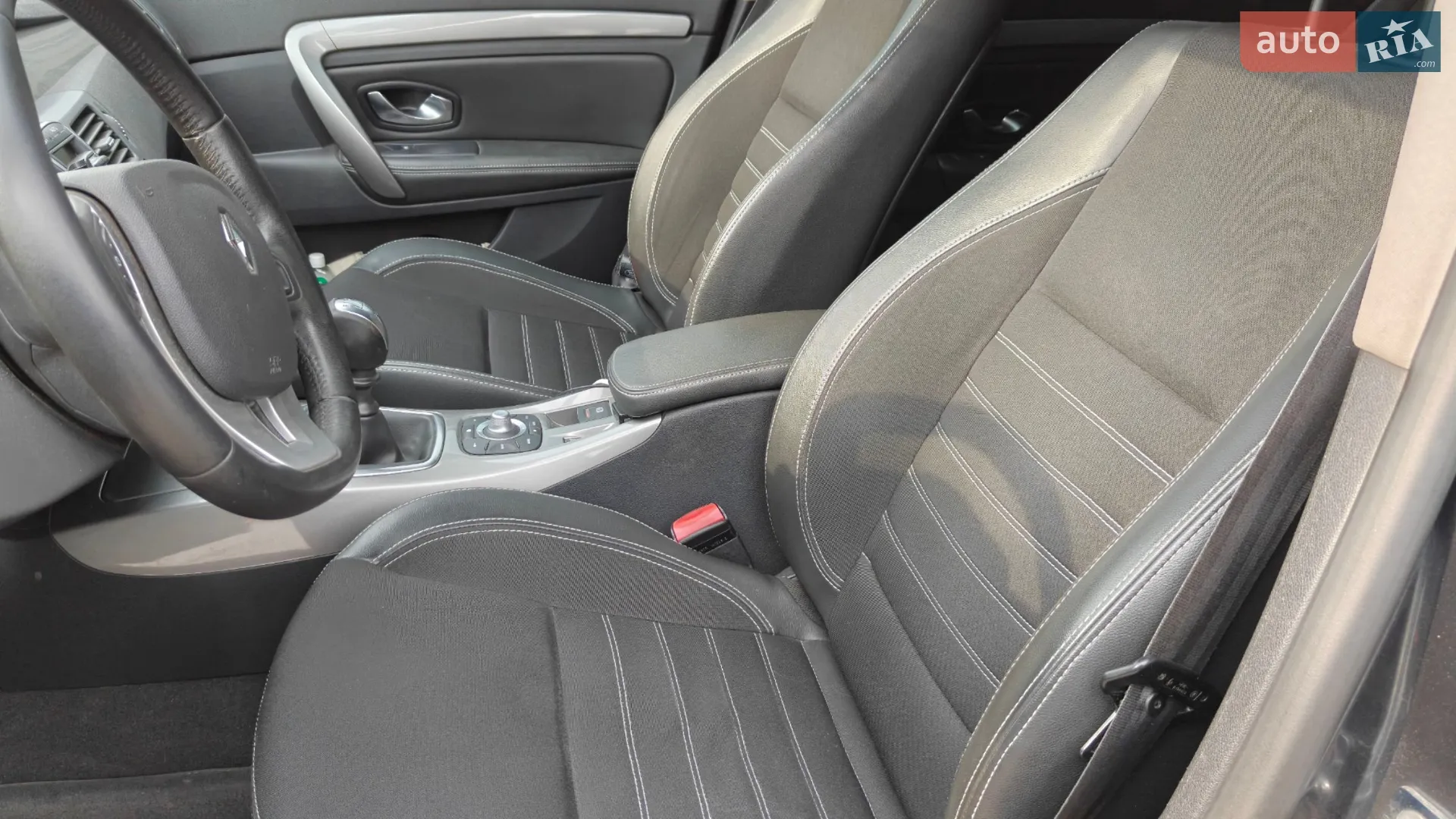 2014 Renault Laguna - мініатюра 17