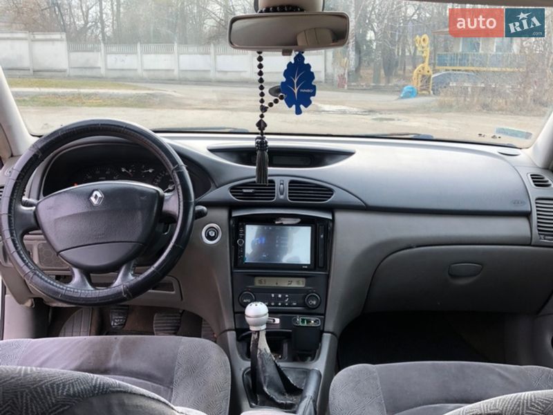 Лифтбек Renault Laguna 2001 в Виннице