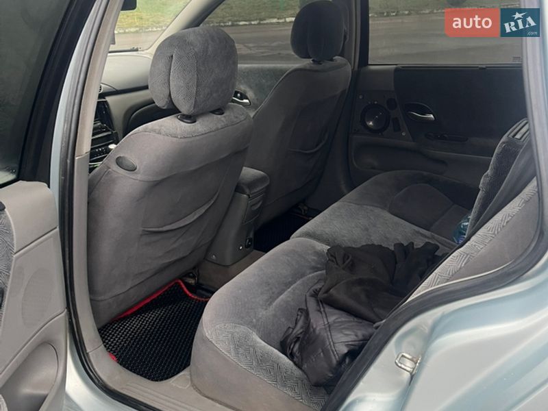 Універсал Renault Laguna 2002 в Косові фото 7 Універсал Renault Laguna 2002 в Косові