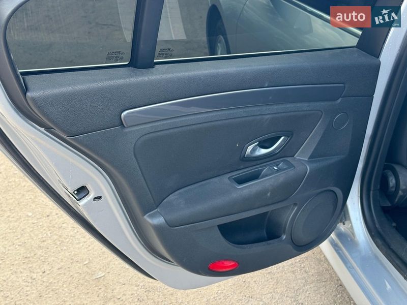 Лифтбек Renault Laguna 2010 в Виннице