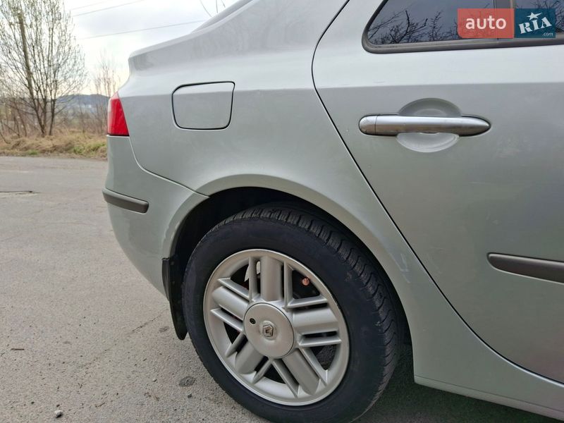 Лифтбек Renault Laguna 2001 в Рудниках фото 16 Лифтбек Renault Laguna 2001 в Рудниках