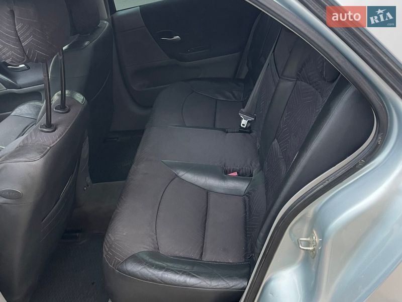 Лифтбек Renault Laguna 2001 в Жмеринке