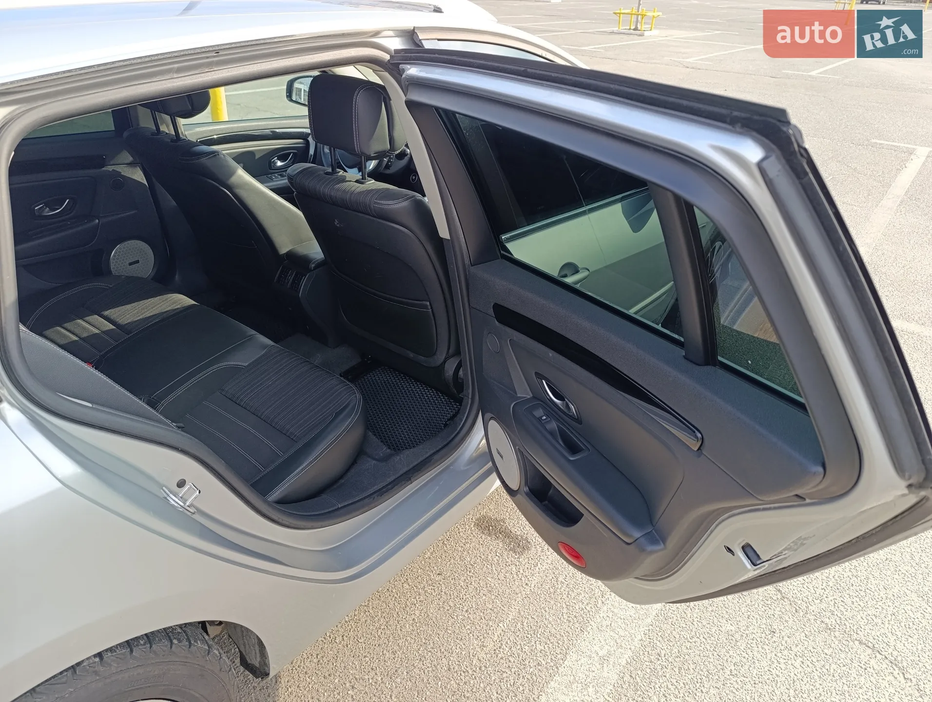 2014 Renault Laguna - мініатюра 15