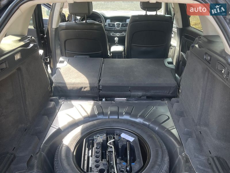 Универсал Renault Laguna 2010 в Шептицькому фото 20 Универсал Renault Laguna 2010 в Шептицькому