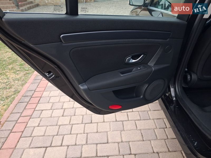 Лифтбек Renault Laguna 2009 в Калуше