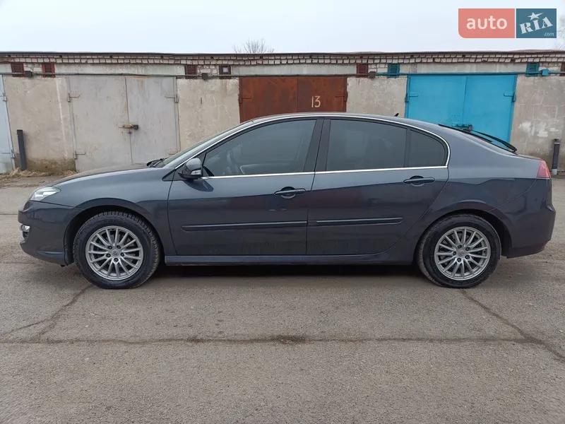 Renault Laguna 2011 VIN VF1BT1R0645118660 фото оголошення 9 з 77