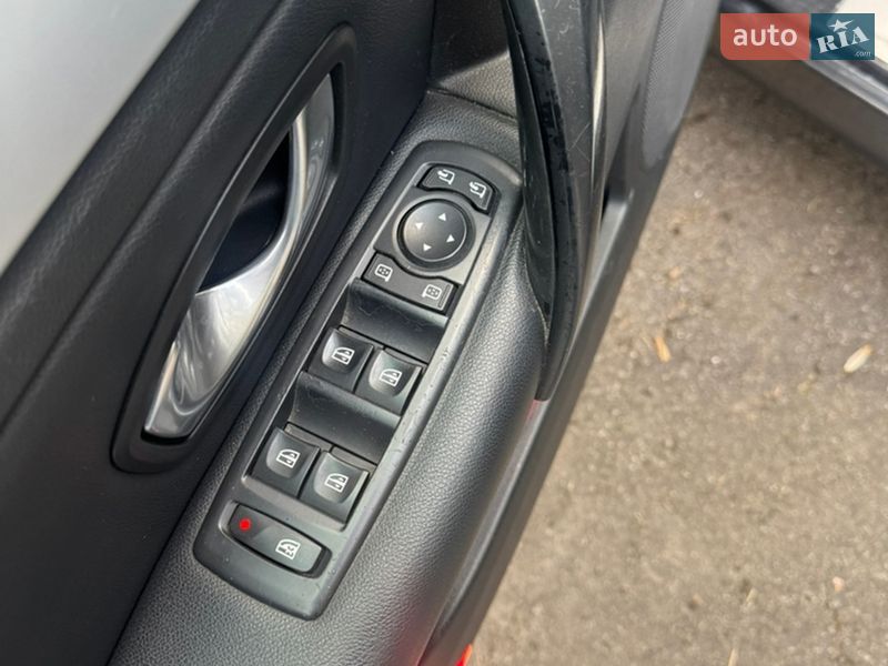 Лифтбек Renault Laguna 2007 в Львове