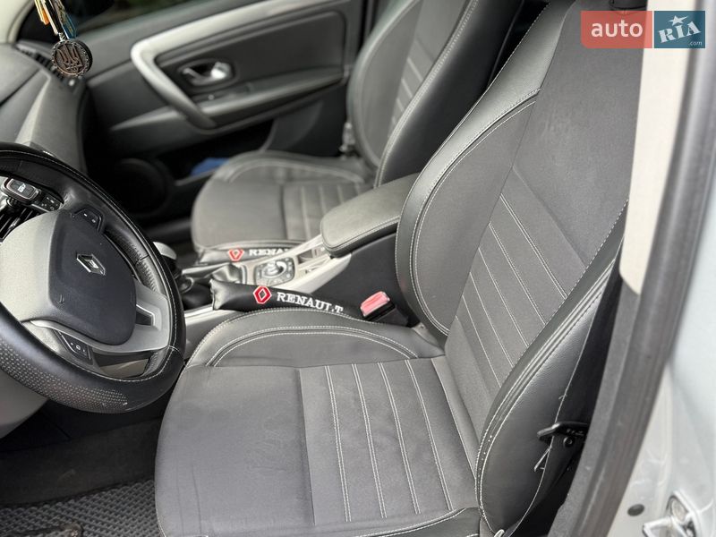 Лифтбек Renault Laguna 2011 в Одессе